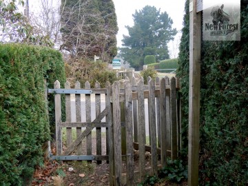 Entrance to Roydon Woods